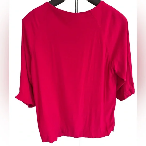 Elegant Red Women's Blouse - Picture 3 of 4